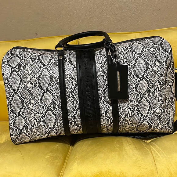 Steve Madden travel duffel bag - Picture 1 of 3